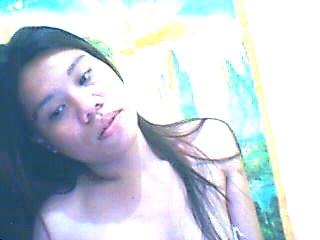 Shan21 is a lesbian performer live on Cams.AsiaBarGirlCams.Com