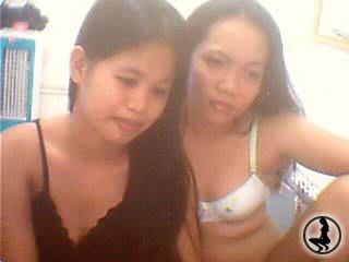 SuperHotBoobs is a lesbian performer live on Cams.AsiaBarGirlCams.Com