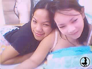 roses2hot is a lesbian performer live on Cams.AsiaBarGirlCams.Com