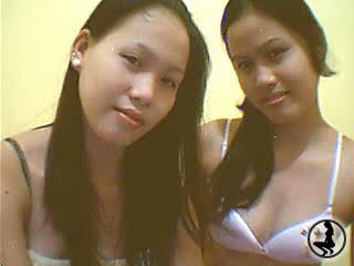 FoxyShirtbabes is a lesbian performer live on Cams.AsiaBarGirlCams.Com