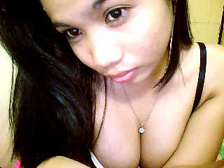 HornyNaked photo #2 (click to enlarge)