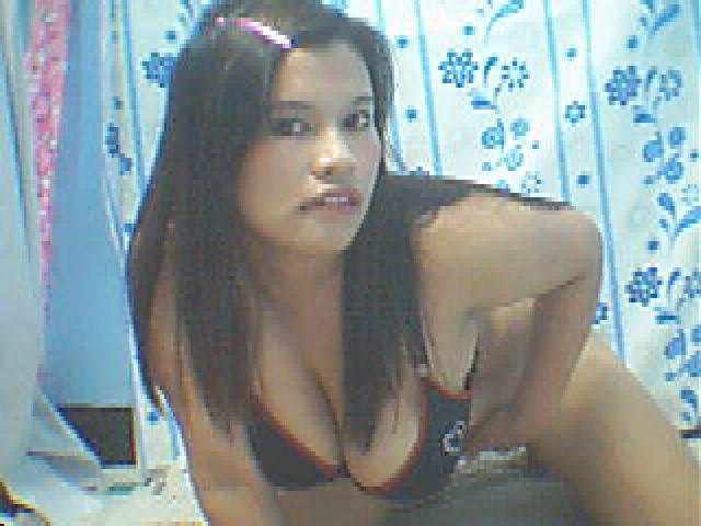 PrettyVaness photo #8 (click to enlarge)